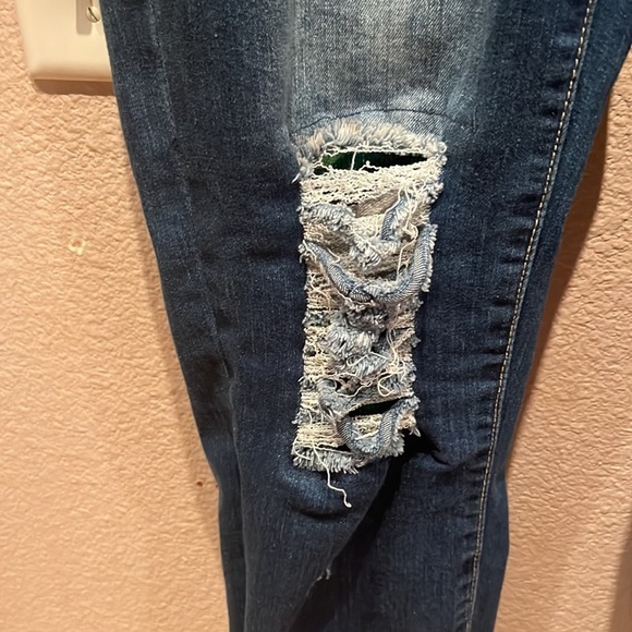 Lucky & Blessed Size 10 Boutique Jeans Blue Serape Fabric details, distressed - Picture 4 of 14